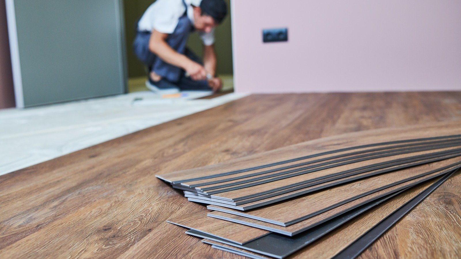 What You Need To Buy From Home Depot To Remove Vinyl Flooring
