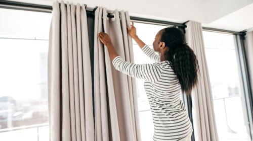 Pleated Curtains: Outdated And Heavy Or A Cool Trend To Try?
