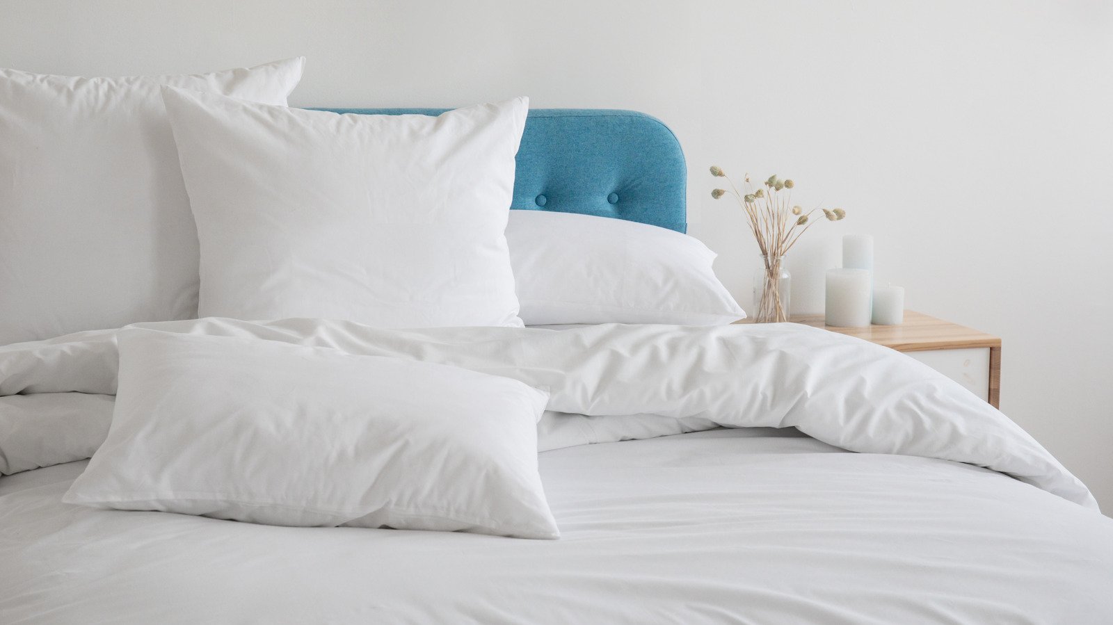 Cleaning Tips That Leave Your Bed Smelling Amazing - House Digest
