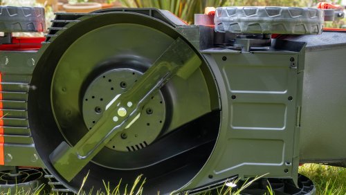 Here's What You Need To Know To Sharpen Your Lawn Mower Blades