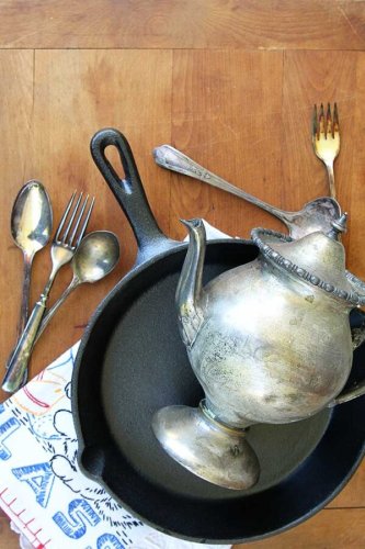 The Thrifting Life | thrift stores, flea markets and yard sales - cover