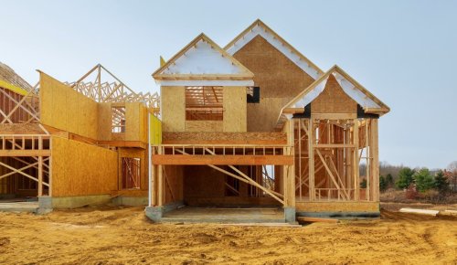 Why are there only 80,000 new homes available in the US?