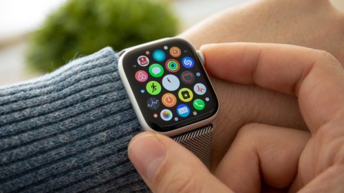The i Icon On An Apple Watch What It Is And How To Use It Flipboard