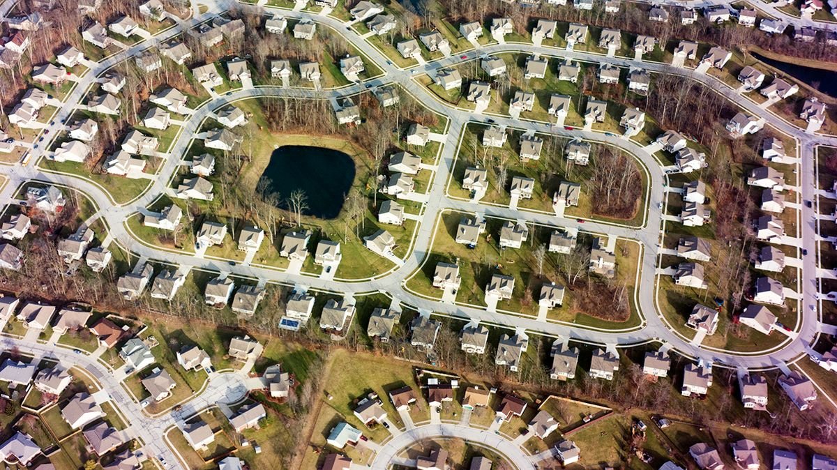 Why Aren't Modern Suburbs Built on a Walkable Grid?