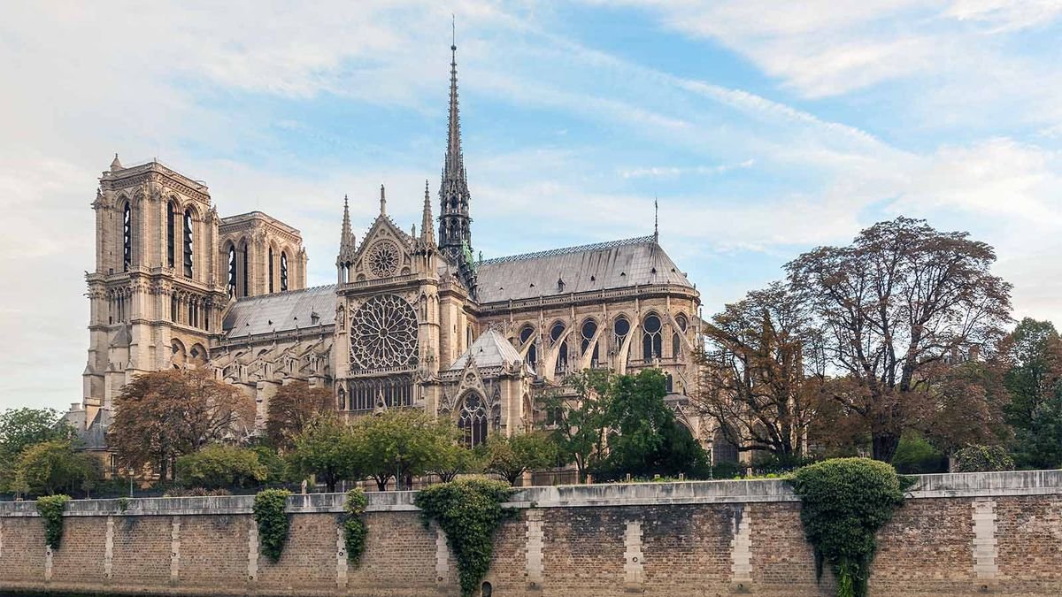 The 5 Key Characteristics of Gothic Architecture