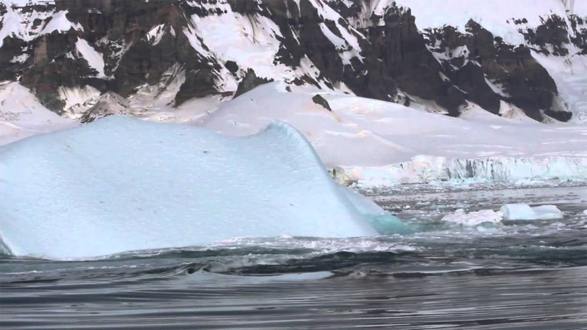 What Causes an Iceberg to Flip?