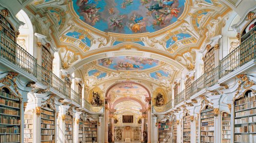 Check Out 7 of the Most Beautiful Libraries in the World