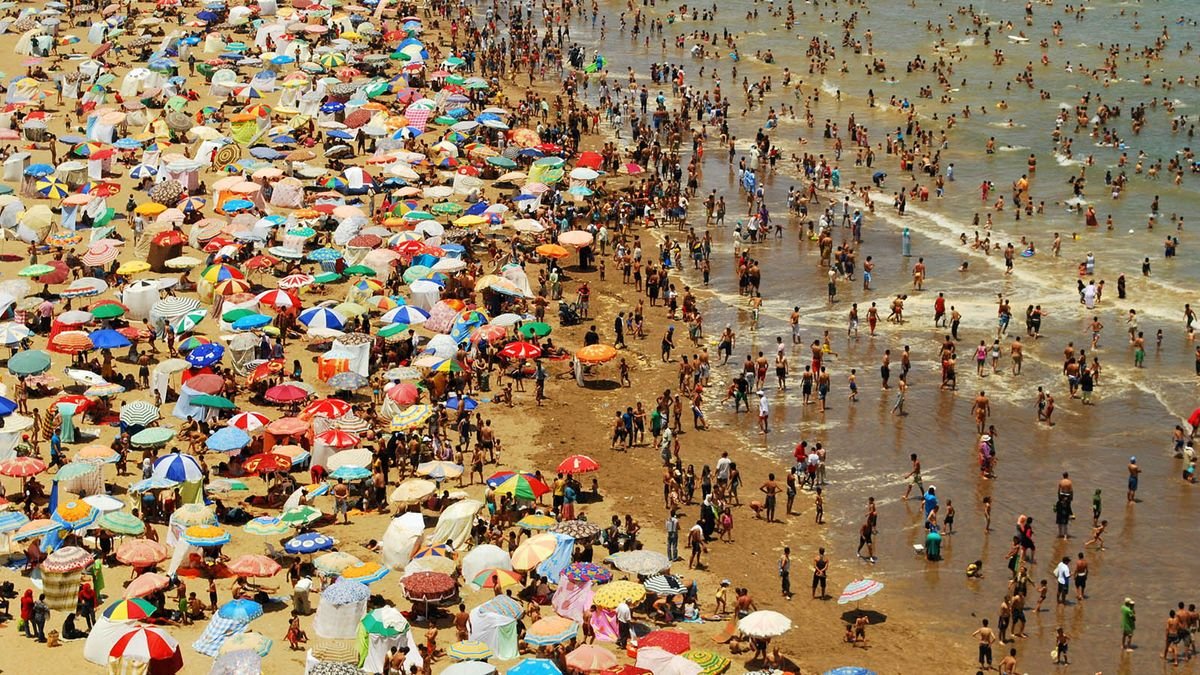 10 Ways to Avoid Being a Beach Bummer