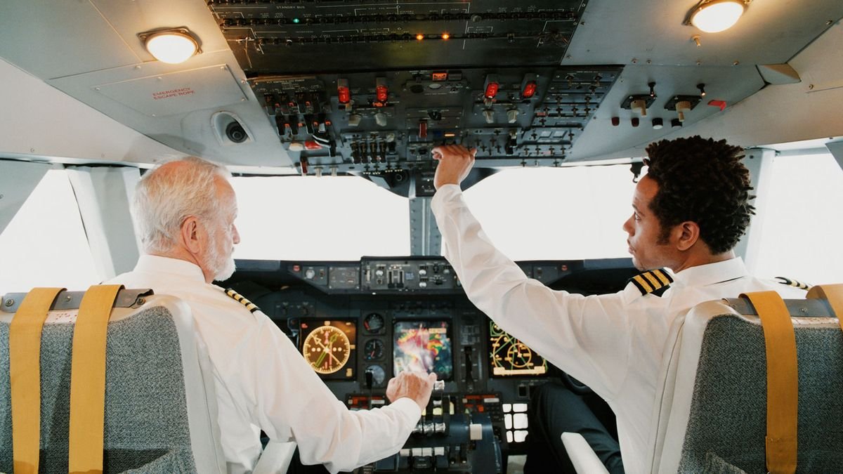 How Do Pilots Make Up Time in the Air?
