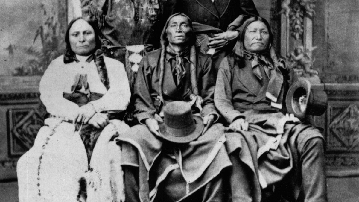 10 Famous Native Americans