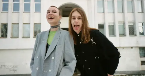 Tender, carefree portraits of young Ukrainians before the war