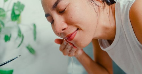 Dermatologists Say Your Wash Cloth Is Gross. Here's The Gentle Product You Could Be Using Instead.