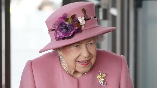The Queen Spends A Night In Hospital For ‘Preliminary Investigations’