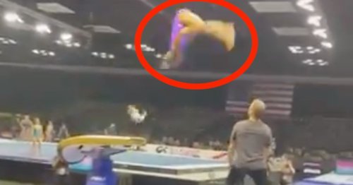 Simone Biles Nails An Astonishing Move And People Are 'SPEECHLESS'