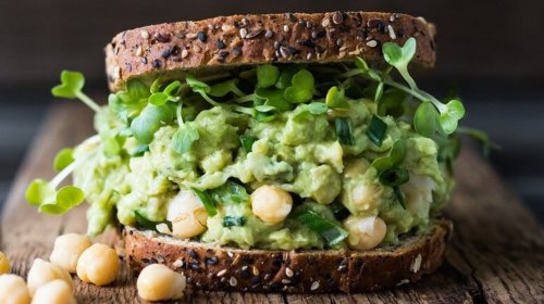 8 Veggie Sandwich Recipes That Make Lunch Less Boring