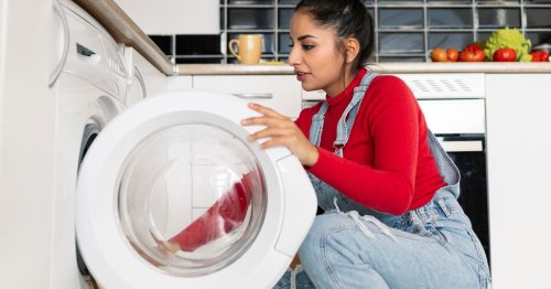 It's Time To Stop Using Dryer Sheets In Your Laundry. Here's Why.
