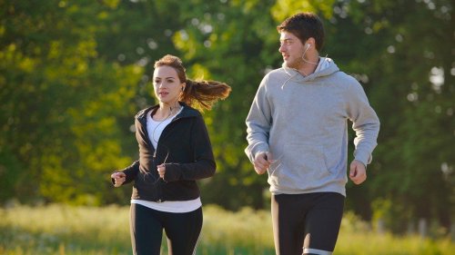 Le running est-il si mauvais que ça pour les genoux ? Des médecins répondent
