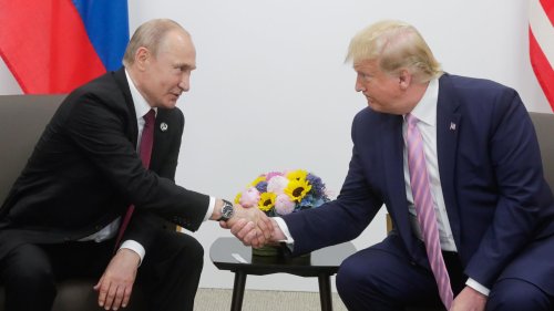 Trump et Poutine ont échangé sur l’Ukraine pendant deux heures : voici ce qu’on sait de leur discussion