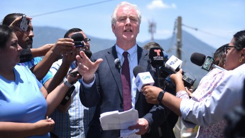 Au Salvador, ce sénateur américain venu pour rapatrier un détenu n’a même pas pu entrer dans la prison