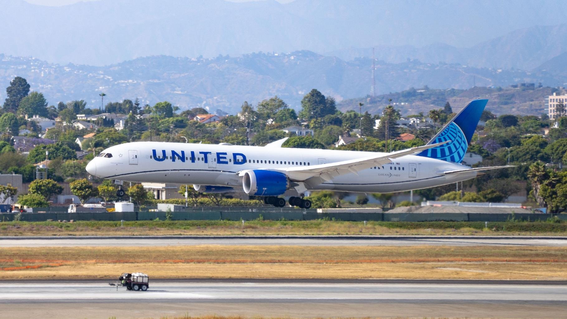 Le moteur d’un avion de la United Airlines prend feu... à cause d’un lapin