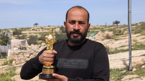 Libéré par Israël, le réalisateur oscarisé Hamdan Ballal raconte sa violente arrestation