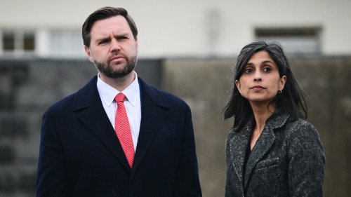 La femme de JD Vance ne va pas visiter le Groenland qu’avec son fils, « une provocation » pour le Premier ministre