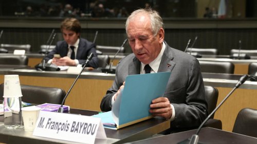 Dans l’affaire Bétharram, Bayrou publie « les preuves » censées le blanchir, mais…