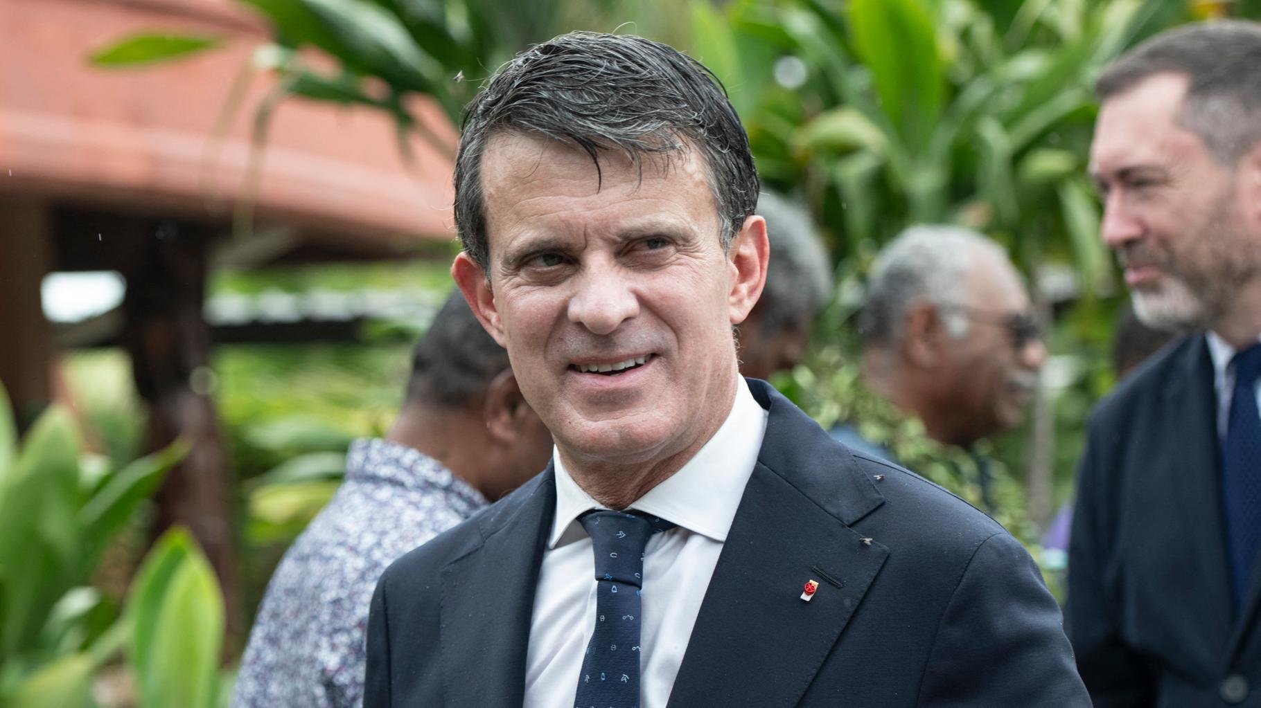 Ce que Manuel Valls a proposé à la Nouvelle-Calédonie pour son avenir institutionnel
