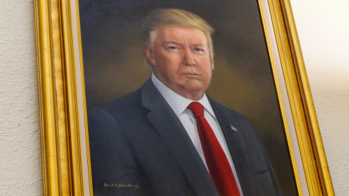Donald Trump a gagné son combat contre ce portrait « déformé » de lui, affiché dans le Colorado
