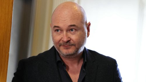 Sébastien Cauet remplace Benjamin Castaldi sur Europe 2 et fait son grand retour à la radio