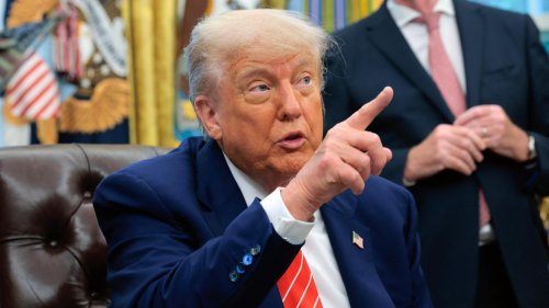 Donald Trump menace d’imposer des droits de douane à 50 % à l’Union européenne