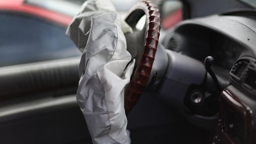 Airbags Takata : quatre autres constructeurs automobiles visés par une plainte d’UFC-Que Choisir
