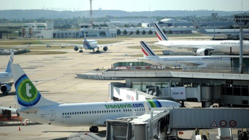 À l’aéroport de Paris-Orly, une panne provoque l’annulation de près de la moitié des vols dimanche soir