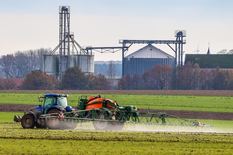 « Le prosulfocarbe n’a plus sa place sur le marché français » : très volatil, l’herbicide toxique a été relevé au-delà de la limite réglementaire dans les jardins du Loir-et-Cher
