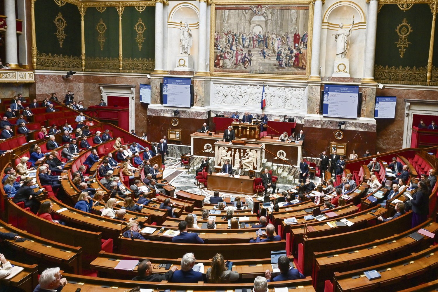 « Contre la science, contre la santé, contre l’intérêt général » : la loi Duplomb, un texte explosif qui relance les pesticides interdits et attaque la gauche