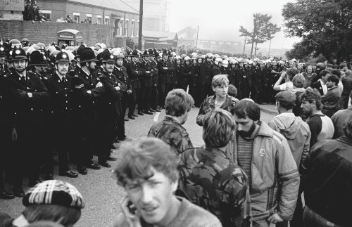 1984 : durant la grève des mineurs en Angleterre, les lesbiennes et les gays vont au charbon