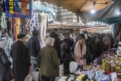 « Les gens recommencent à avoir peur » : à Barbès, la communauté algérienne s'inquiète des tensions entre Paris et Alger