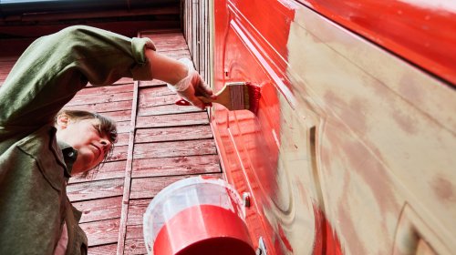 Stunning front door colors to consider for your home 