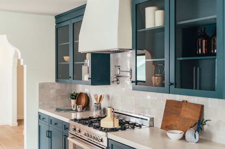 How To Clean A Stovetop Using Eco-Friendly And Natural Methods