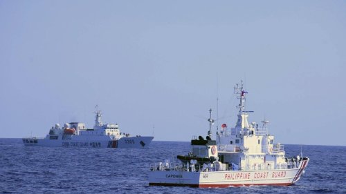 Philippines establishes outposts in disputed South China Sea