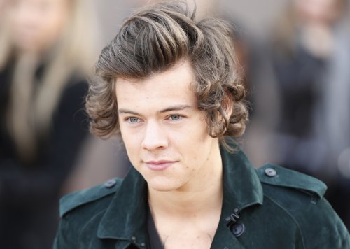 Happy Birthday Harry Styles: One Direction star turns 23; fans share rarest moments, unseen pictures on social media