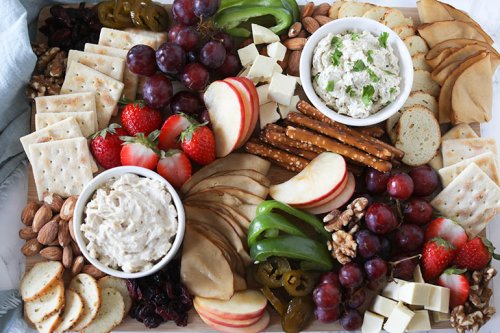 How to Make the BEST Easy Vegan Charcuterie Board (VIDEO)