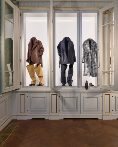 LOEWE’s FW25 Presentation Takes You On A Mind-Bending Journey Through The Unexpected