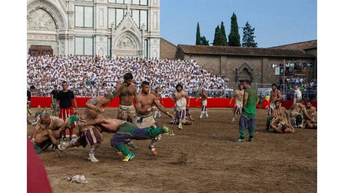 Calcio Storico Fiorentino: The football game with no rules