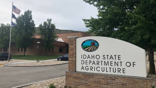 Crop-duster pilot disputes claims of negligence in worker sicknesses, records show