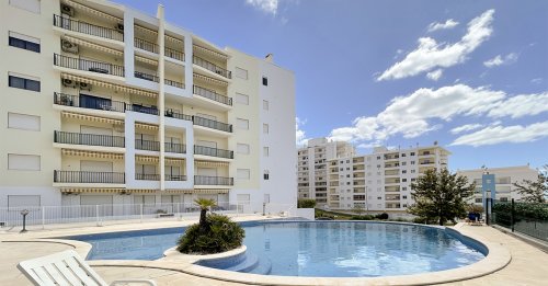Viver num condomínio com piscina? É possível a partir de 85 mil euros