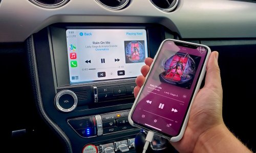 This iPhone Shortcut Is a Must-Have for CarPlay | How to Autoplay Music