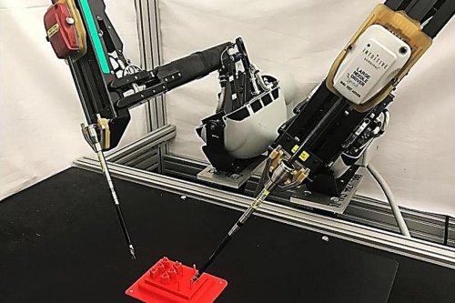Robot Outperforms a Surgeon in a Precision Training Task