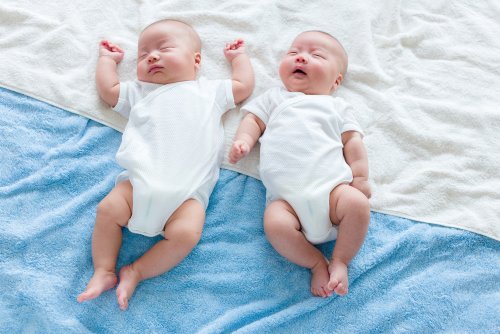 Separated Identical Twins Raised In The US And Korea Have Massive IQ Difference