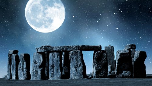 Stonehenge May Be Aligned To This Rare Lunar Event – And Scientists Can Soon Test It Out